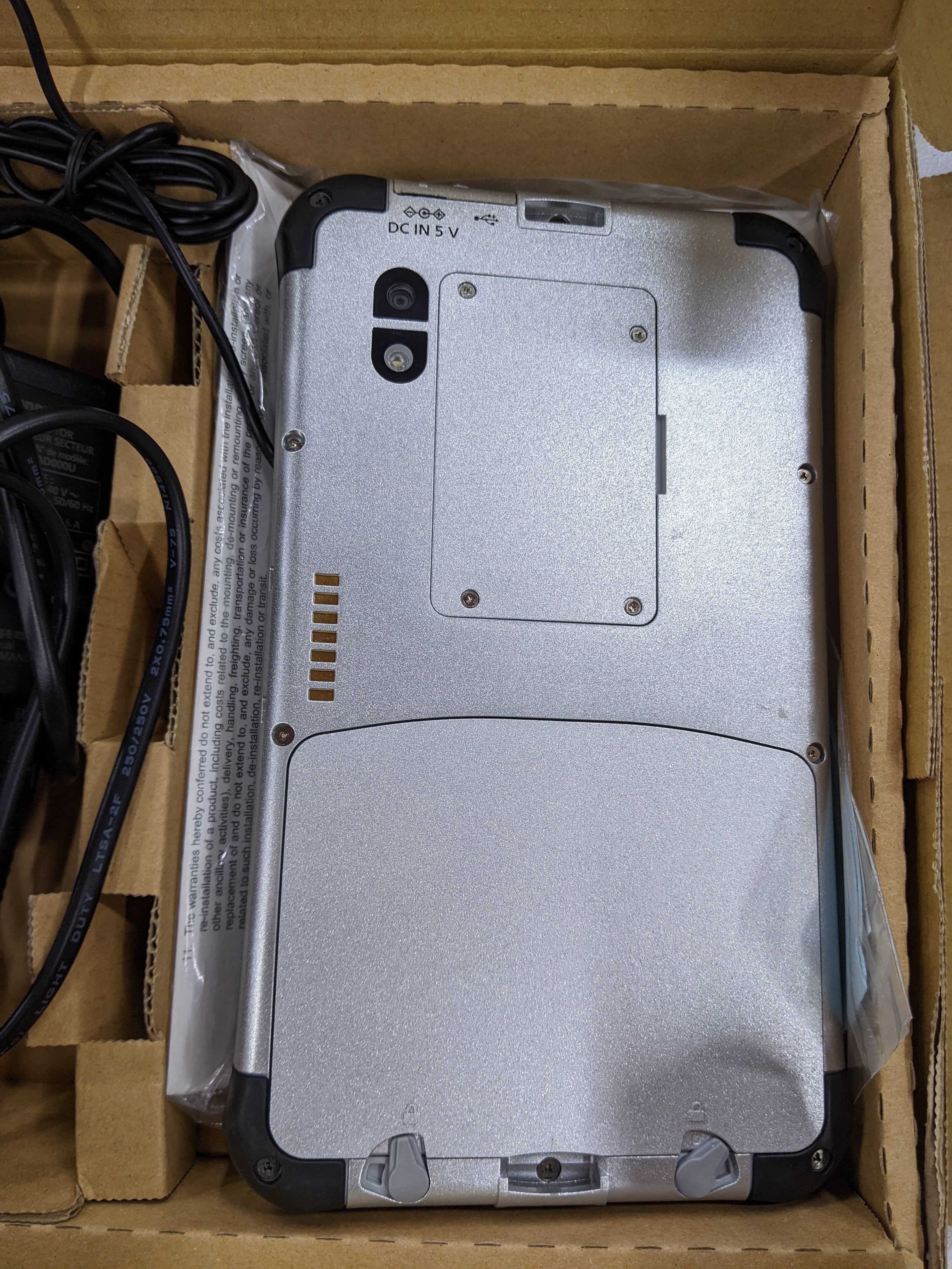 Panasonic JT-B1 7 inch Tablet Android ToughPad !! Faulty for sale !!