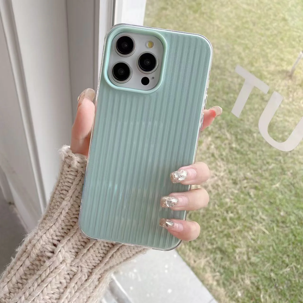 Apple iPhone 16 Pro Corrugated Silicone Phone Case – Ribbed Soft-Touch Protective Cover